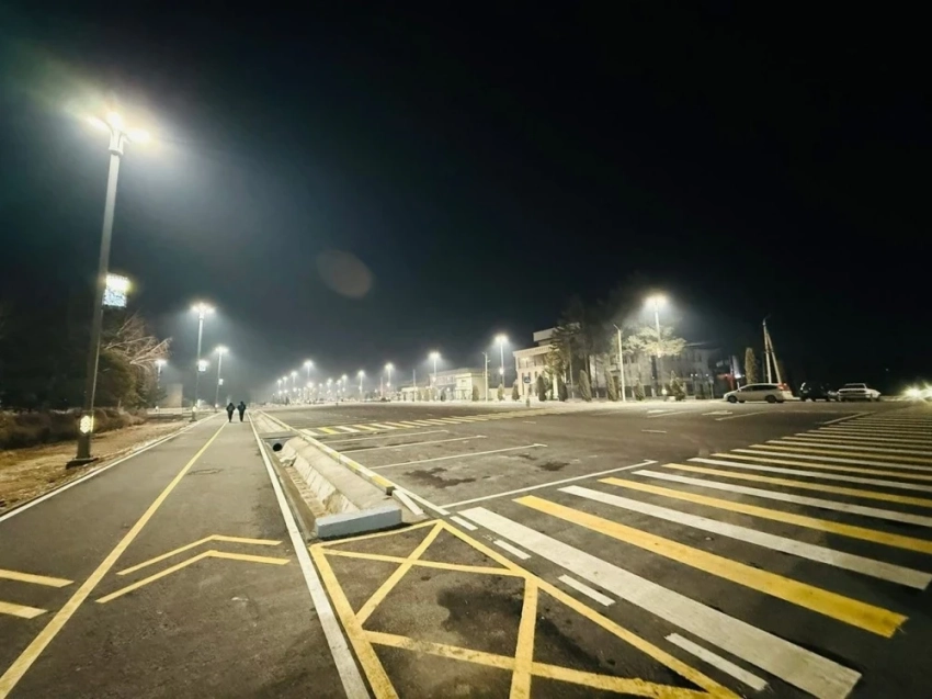 "Альянс Алтын" помог обновить освещение главной площади Таласа