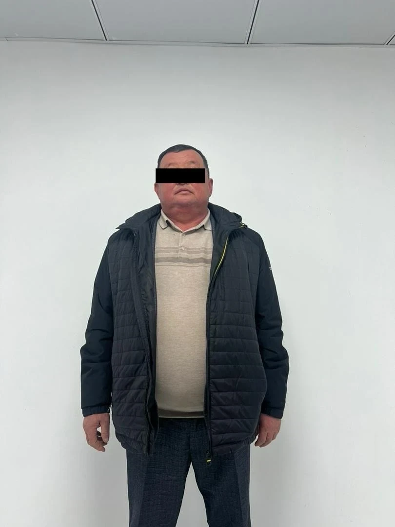 В Таласе аким задержан за незаконную вырубку 475 тополей и многомиллионный ущерб