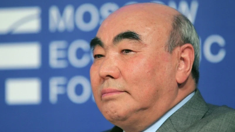 Аскар Акаев: Суперразум может выйти из-под контроля человека