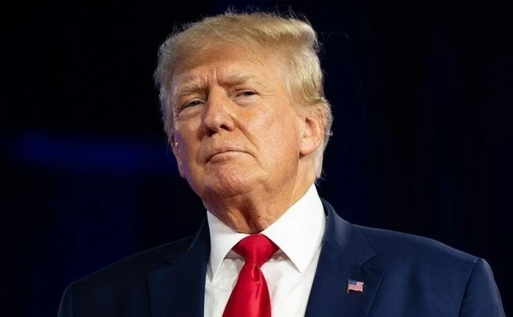 Трамп: к берегам Ирана движется еще одна армада кораблей США