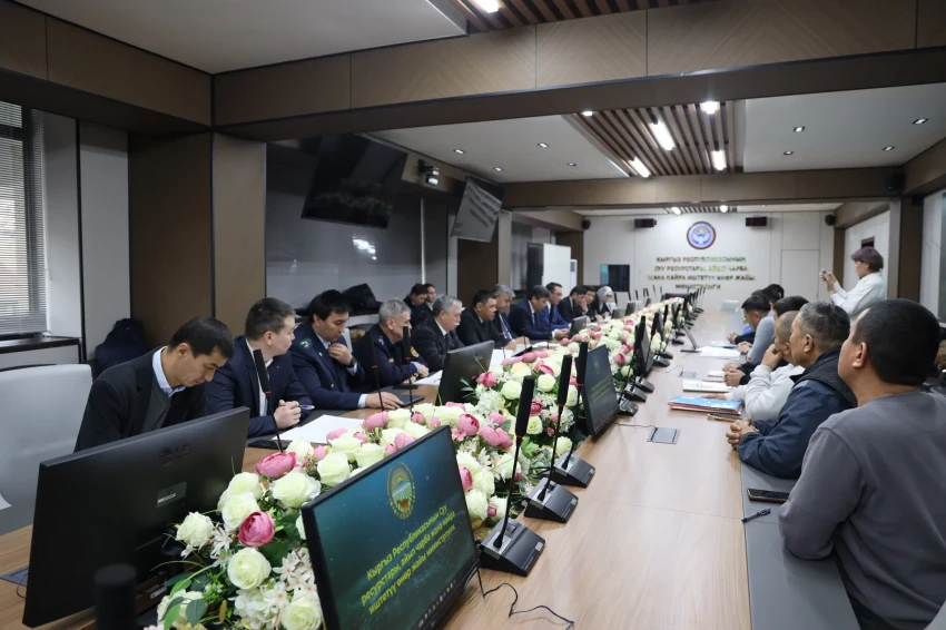 Бакыт Торобаев поручил ГНС пересмотреть налоговые начисления для фермеров после их обращения