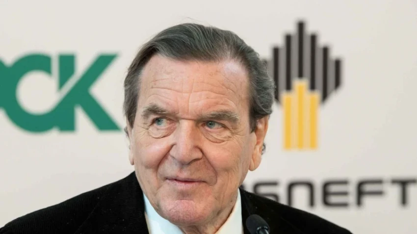 Экс-канцлер Германии призвал Европу вернуться к дешевым энергоносителям России