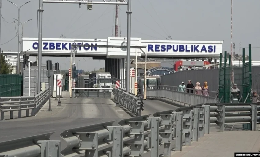 Депутаты подняли проблемы визы с Египтом и нарушений при въезде в Узбекистан