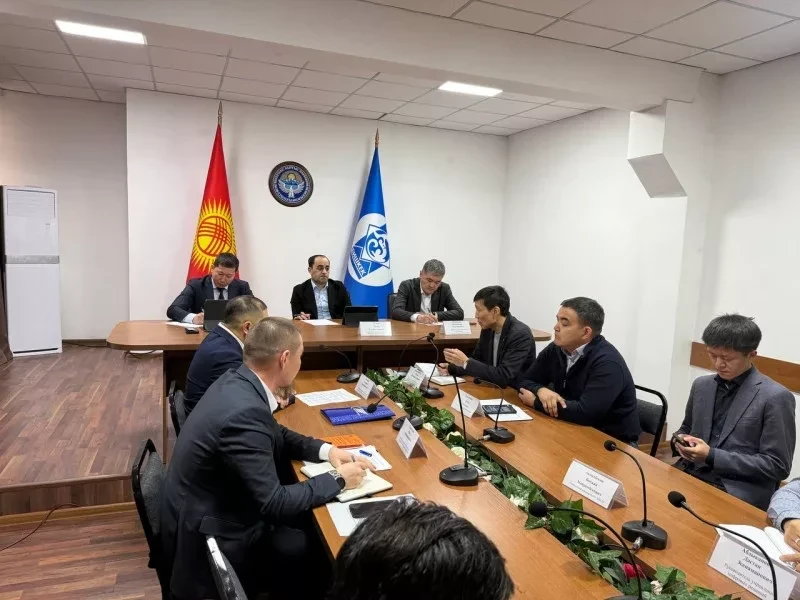 Власти Бишкека хотят использовать железную дорогу как альтернативный вид пассажирских перевозок