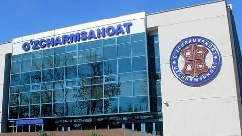 Мирзиёев уволил главу ассоциации «Узчармсаноат» за слабую поддержку местных производителей