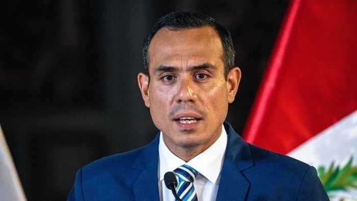 В Перу временного президента отправили в отставку за два месяца до выборов