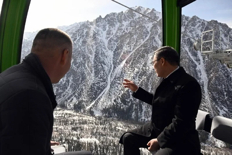 Президент: Кыргызстан – страна горного туризма