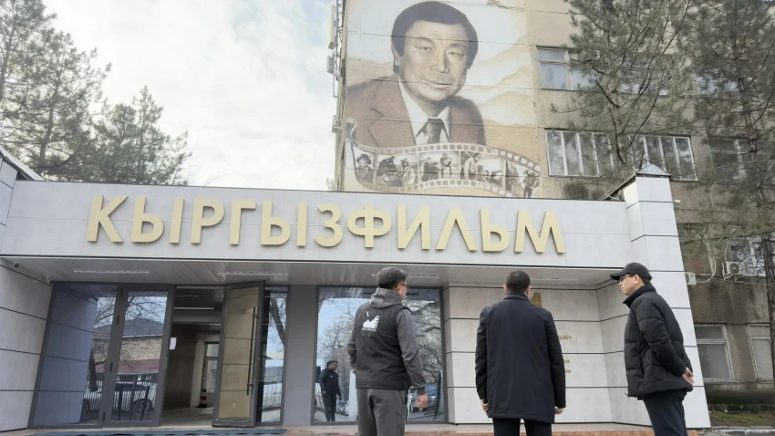 Как проходит ремонт на киностудии «Кыргызфильм» - фоторепортаж