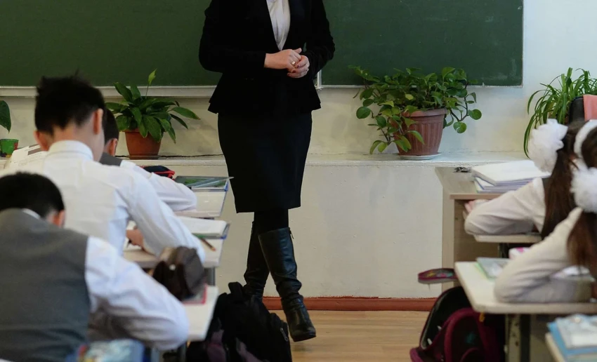 Депутат призвал ужесточить наказание за насилие и неуважение к учителям