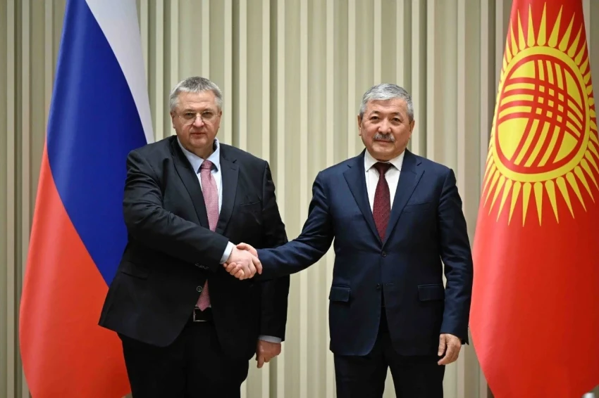 Состоялись переговоры Адылбека Касымалиева с зампредседателя правительства России