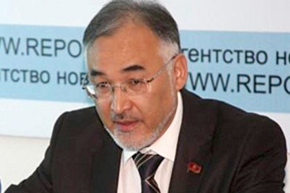 Депутат Жогорку Кенеша от фракции «Ар-Намыс» Турсунбай Бакир уулу считает политическим заказом суд над своим сыном