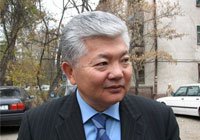 Экс-министр иностранных дел и лидер партии "Акыйкат" Аликбек Джекшенкулов позовет президента Алмазбека Атамбаева на теледебаты