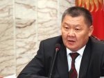 "Отдельная группа жителей Саруу, присвоив себе управленческие функции, самостоятельно ввела в селе чрезвычайное положение", - заявил Токон Мамытов