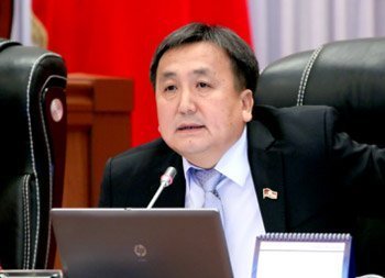 Спикер ЖК Асылбек Жээнбеков перенес операцию