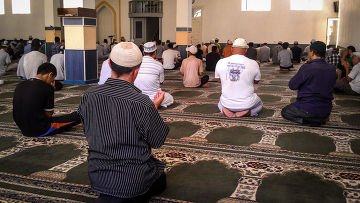 Центральная Азия: Власти борются с религией, но каковы их шансы на успех? ("EurasiaNet", США)