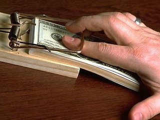Чиновника Кара-Буринского района осудили на пять лет за взятку милиционеру