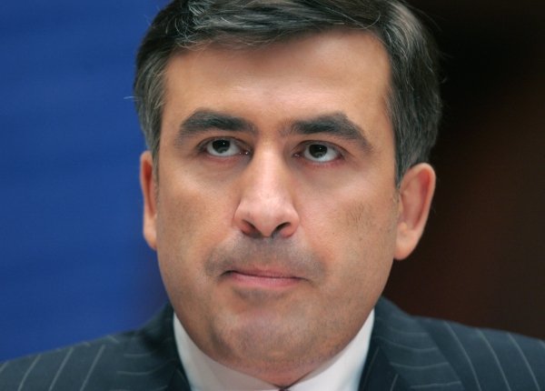 Саакашвили против американцев и англичан на украинской таможне