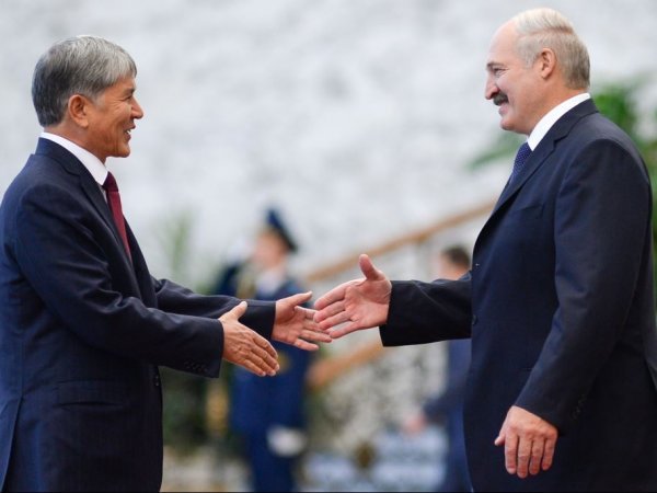 Президент А.Атамбаев рассказал, почему президент А.Лукашенко завидует Кыргызстану