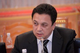 Вице-премьер-министр Аалы Карашев предложил привлечь к административным взысканиям ряд глав органов МСУ