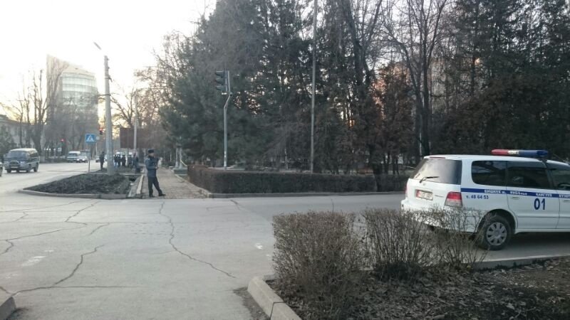 На бульваре Эркиндик сотрудники ППС нашли подозрительный пакет