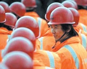 В 2016 году в Кыргызстане установлена квота для иностранных специалистов на уровне 14,4 тысячи человек