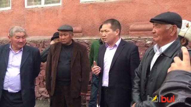 Активист Бекназар Айталиев заявил, что среди депутатов ЖК есть геи