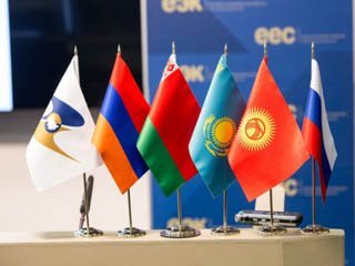 Для борьбы с контрабандой в ЕАЭС нужно гармонизировать акцизы