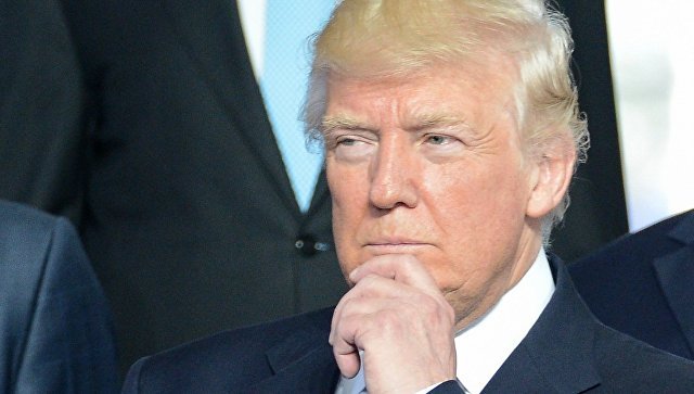 Опечатка Трампа в Twitter вызвала шквал насмешек в сети