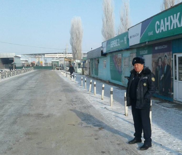 В Таласской области, на границе с Казахстаном выявили 30  незаконно построенных объектов
